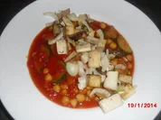 Zuccini Tomatensuppe mit Räuchertofu - Rezept