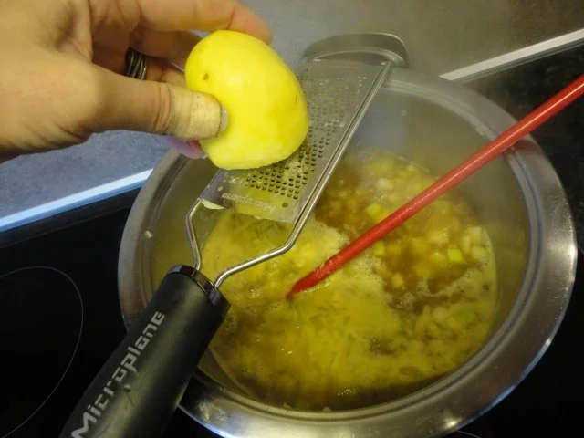 Rezept: Kohlrüben Suppe mit QimiQ Bild Nr. 8 Kohlrüben Suppe mit QimiQ - Rezept - Bild Nr. 8