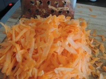 Vegan : Veggi - Zwiebel - Gyros mit Karotten - Sauerkraut dazu Kartoffeln - Rezept - Bild Nr. 7