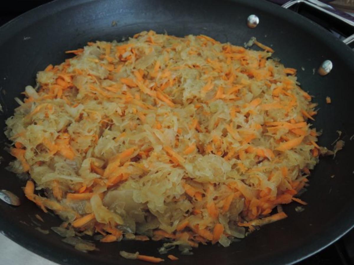 Vegan : Veggi - Zwiebel - Gyros mit Karotten - Sauerkraut dazu Kartoffeln - Rezept - Bild Nr. 9