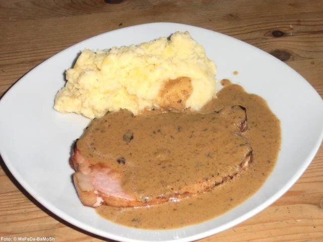 Rezept: Kasseler in Senfrahm Kasseler in Senfrahm - Rezept