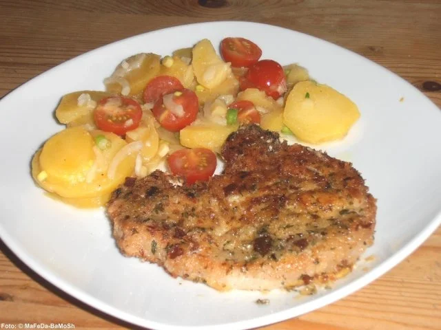 Knusper-Kotelett mit Kartoffelsalat - Rezept
