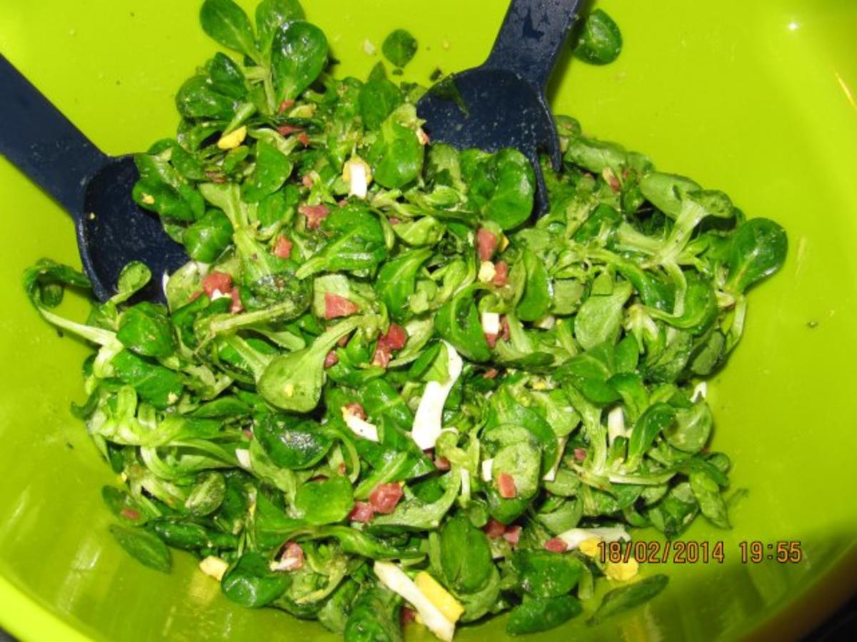 Salat vom jungen Spinat oder Feldsalat - Rezept
