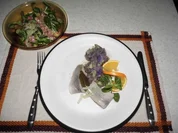 Schwedenhappen an Kartoffelsalat in lila - Rezept