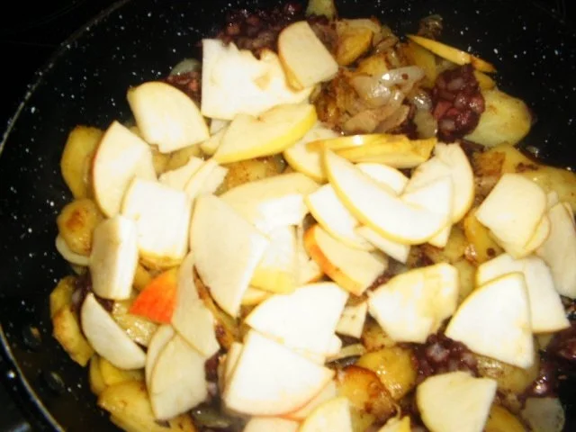 Rezept: Bratkartoffel-Blutwurstpfanne Bild Nr. 6 Bratkartoffel-Blutwurstpfanne - Rezept - Bild Nr. 6