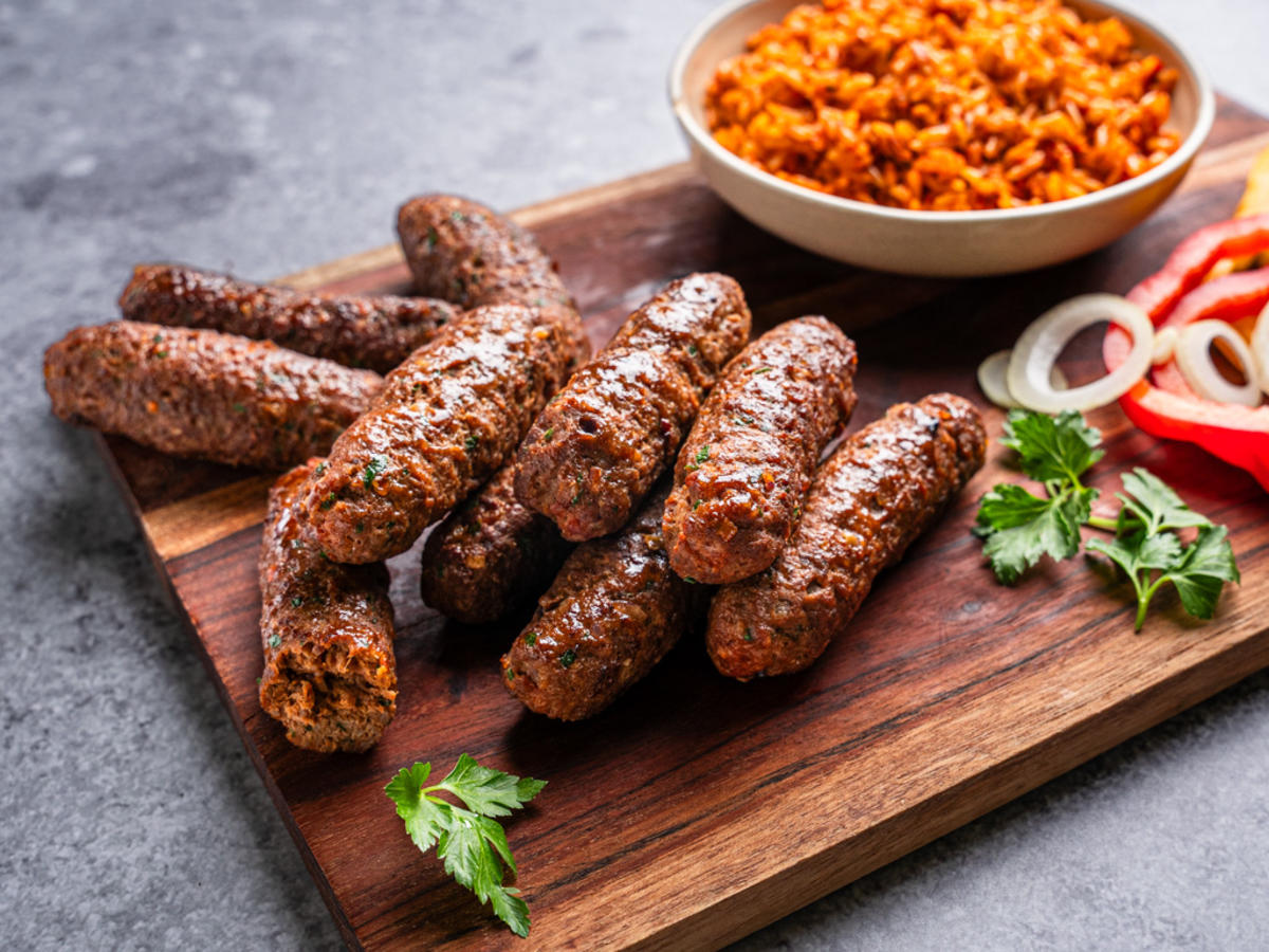 Cevapcici mit Djuvec Reis - Rezept - Bild Nr. 2