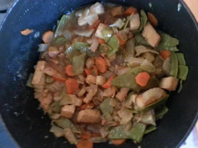 Rezept: Tofu-Gemüseeintopf Tofu-Gemüseeintopf - Rezept