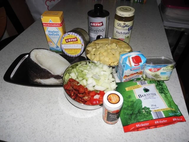 Rezept: Skrei auch Winterkabeljau genannt auf Gemüsespiegel mit Kartoffelwürfeln Skrei auch Winterkabeljau genannt auf Gemüsespiegel mit Kartoffelwürfeln - Rezept