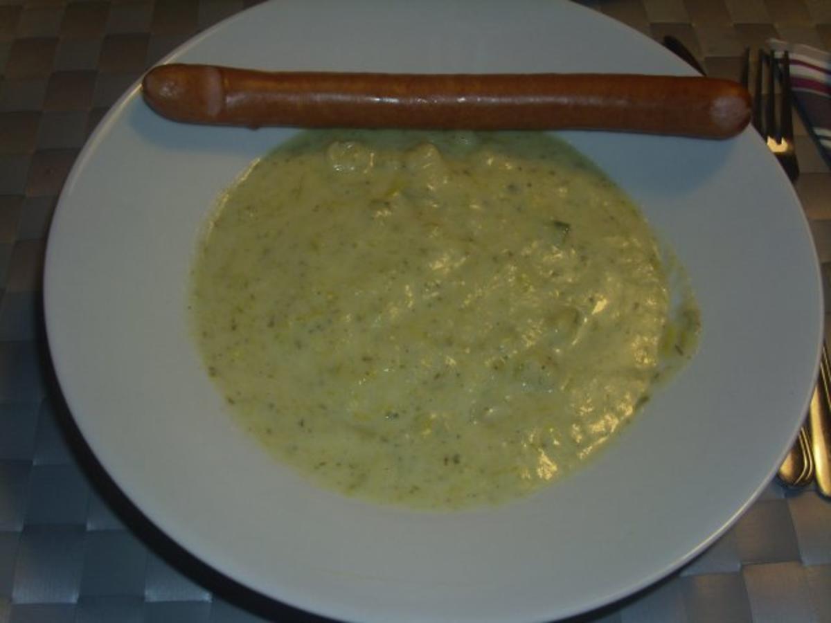 Kartoffel-Kohlrabi-Porree-Käse Suppe - Rezept