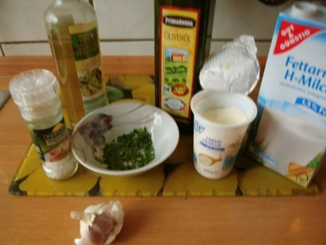 Hähnchengyros mit Knoblauchkräuterdip - Rezept - Bild Nr. 3