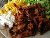 Hähnchengyros mit Knoblauchkräuterdip - Rezept