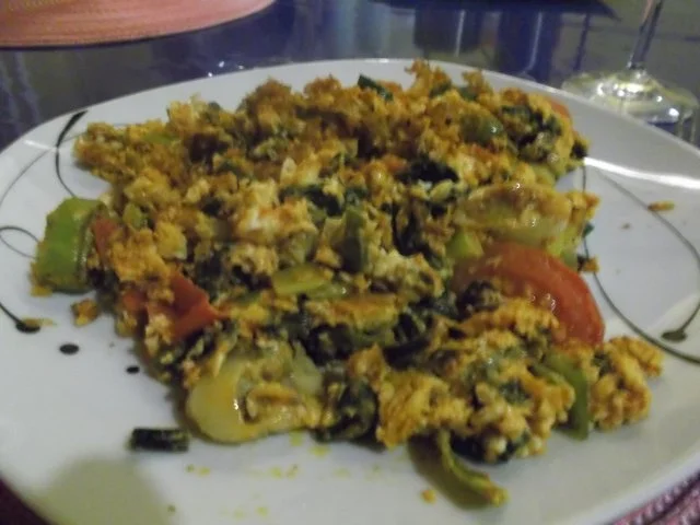 Abendbrot: Trüffelkäse-Rührei mit Lauch - Rezept