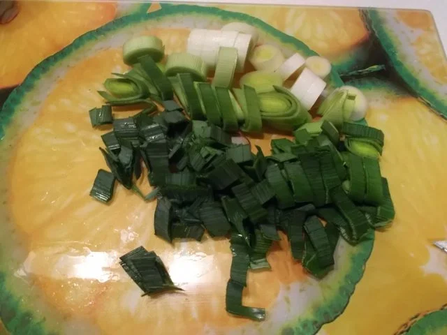 Abendbrot: Trüffelkäse-Rührei mit Lauch - Rezept - Bild Nr. 3