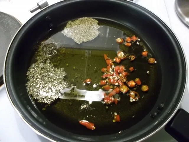 Öl: Chililöl für Rosie - Rezept - Bild Nr. 4