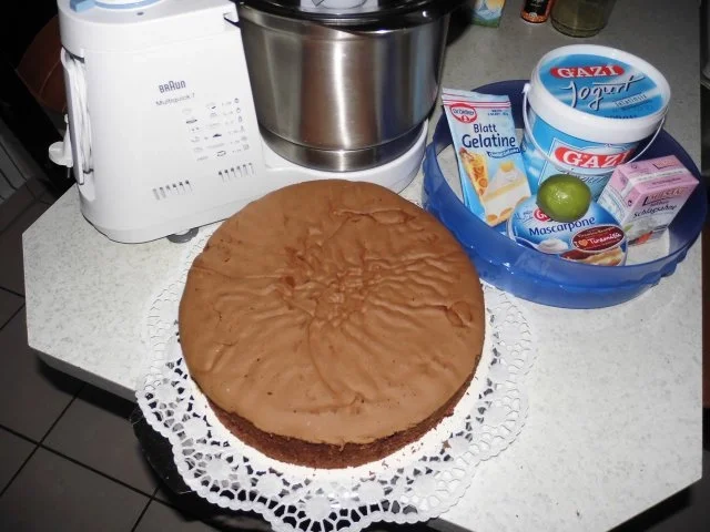 Himbeertorte mit dunklem Boden - Rezept - Bild Nr. 2