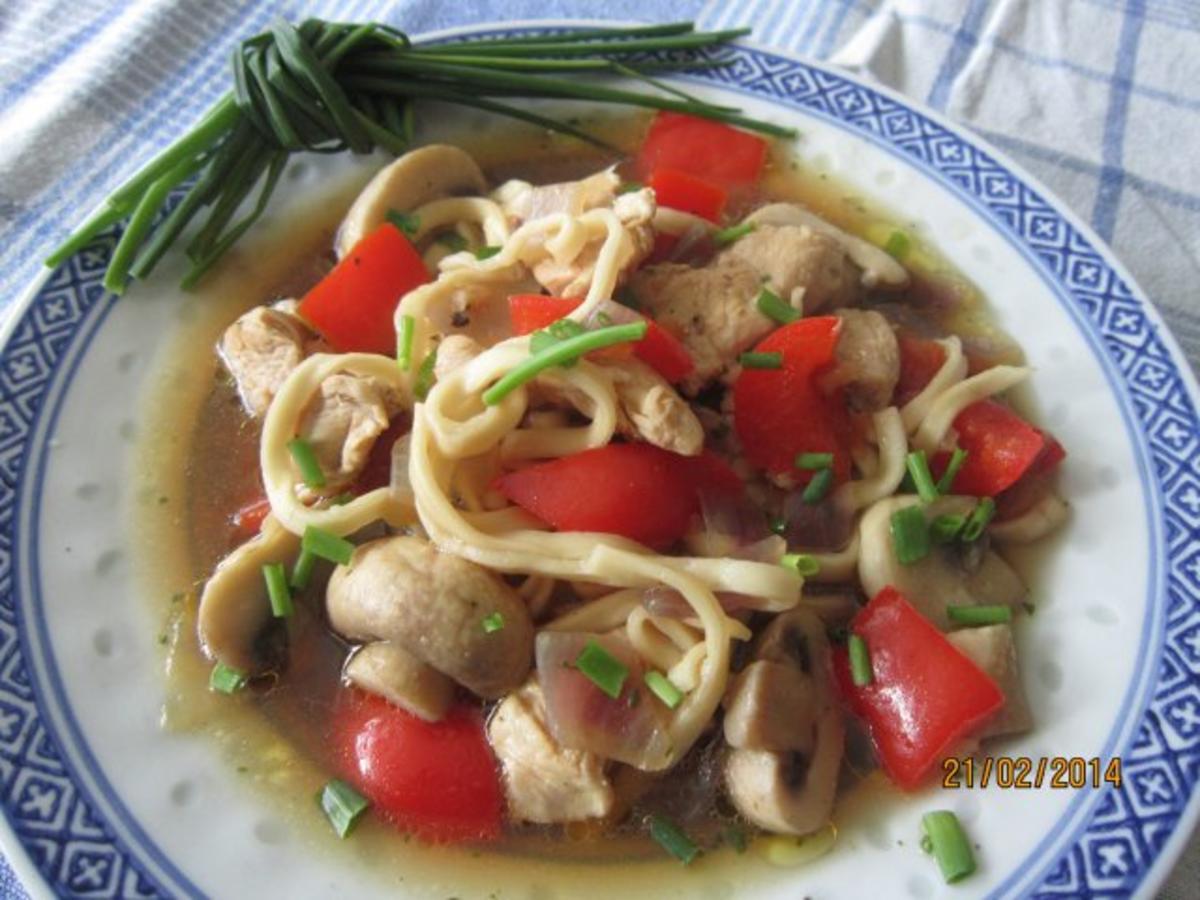 Chinesische Nudelsuppe - Rezept mit Bild - kochbar.de