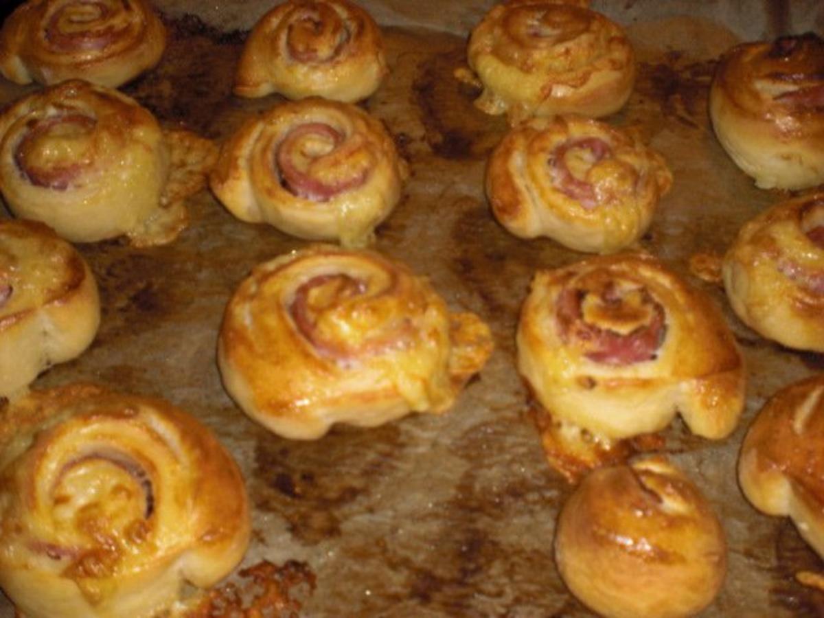 Herzhafte Hefe-Ringelei - Rezept mit Bild - kochbar.de