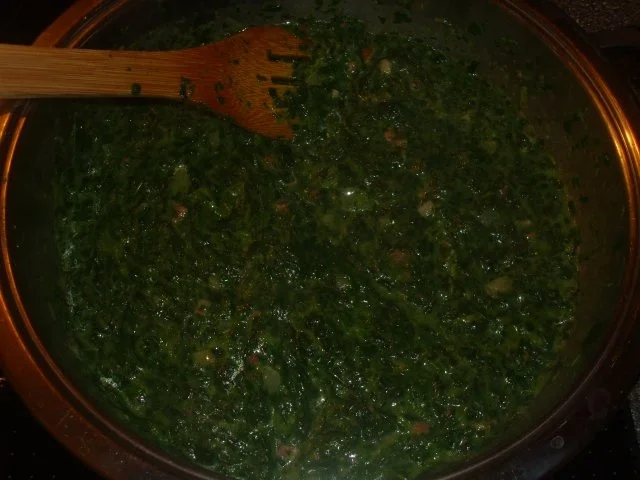 Pasta mit Spinat-Gorgonzola und gerösteten Pinienkernen - Rezept - Bild Nr. 3