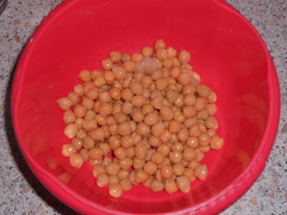 Fingerfood: Kichererbsen-Paprika-Plätzchen mit einem Curry-Mango-Dip - Rezept - Bild Nr. 3