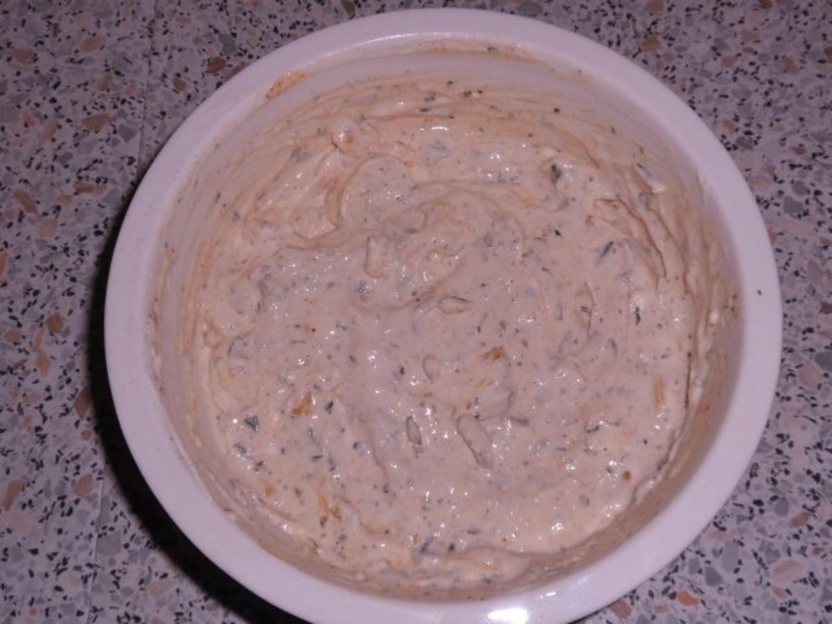 Fingerfood: Kichererbsen Paprika Plätzchen mit einem Curry Mango Dip ...