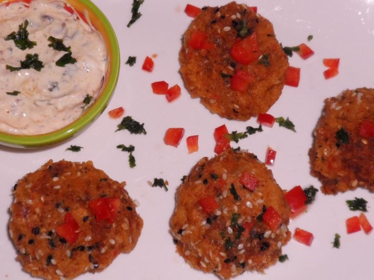 Fingerfood: Kichererbsen Paprika Plätzchen mit einem Curry Mango Dip ...