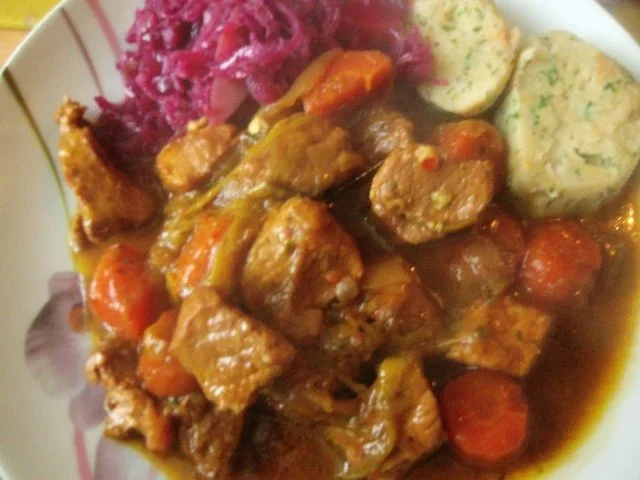 Gulasch nach Hausfrauenart - Rezept - Bild Nr. 9