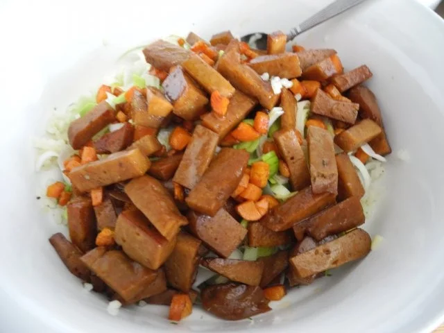 Vegan : Bunter Seitan - Reissalat mit Feldsalat - Rezept - Bild Nr. 13