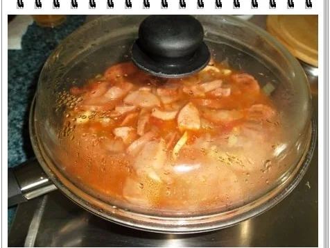 Rezept: Pikantes Wurstgulasch mit Kartoffeln Bild Nr. 13 Pikantes Wurstgulasch mit Kartoffeln - Rezept - Bild Nr. 13