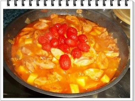 Rezept: Pikantes Wurstgulasch mit Kartoffeln Bild Nr. 17 Pikantes Wurstgulasch mit Kartoffeln - Rezept - Bild Nr. 17