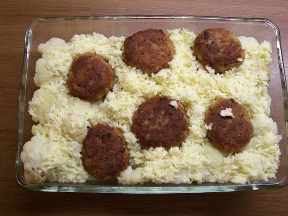 Rezept: Mein Blumenkohl-Kartoffel-Gehacktes-Auflauf Bild Nr. 2 Mein Blumenkohl-Kartoffel-Gehacktes-Auflauf - Rezept - Bild Nr. 2