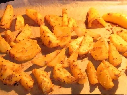 Rezept: Kartoffel Wedges (Gemüse) aus dem Ofen Bild Nr. 3 Kartoffel Wedges (Gemüse) aus dem Ofen - Rezept - Bild Nr. 3