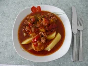 Vegan : Buntes Soja - Paprika Gulasch - Rezept