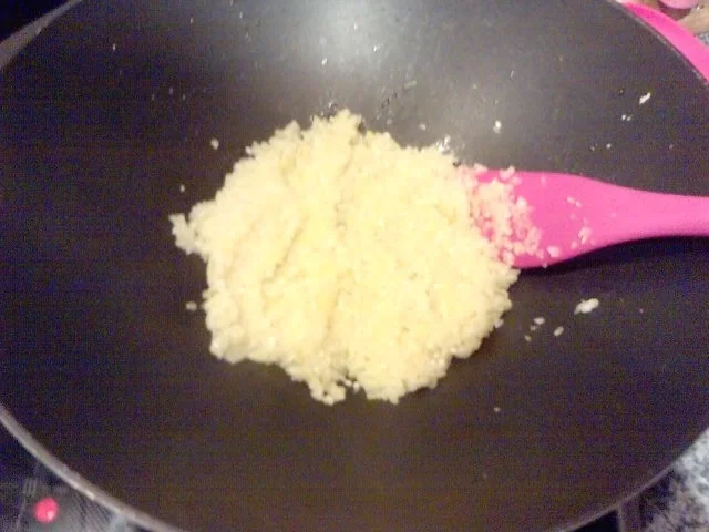 FISCH KRIEGT DIE KUGEL -----  HEILBUTTSTEAK GEBRATEN MIT ASIA-RISOTTO-BEILAGE - Rezept - Bild Nr. 4