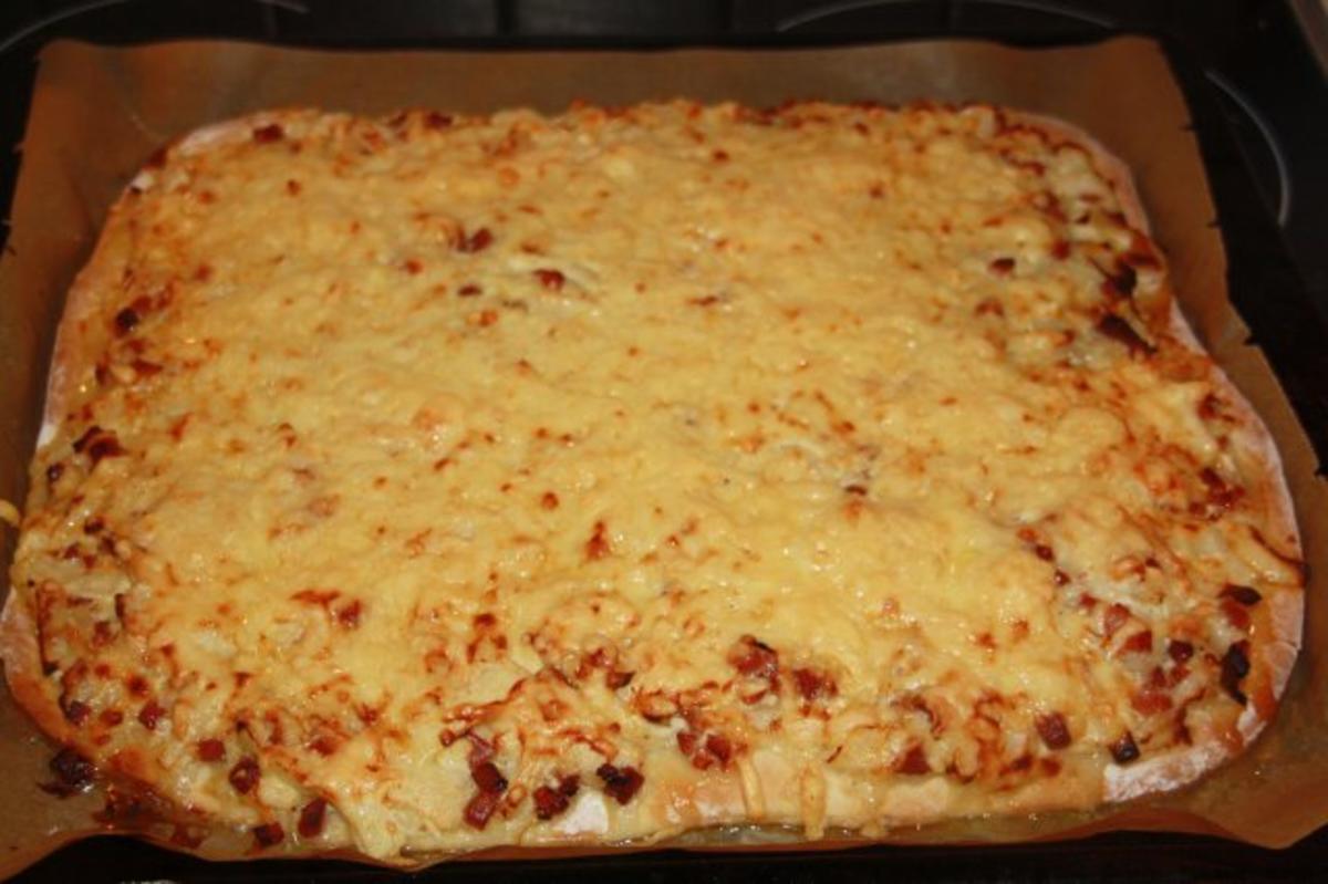 Bilder für Flammkuchen Elsässer Art - Rezept