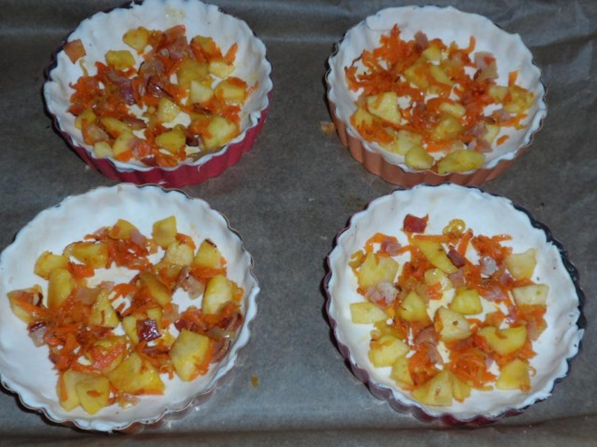 Vorspeise/Zwischengericht: Blätterteig-Tartelettes mit Camembert, Schinken & Apfel - Rezept - Bild Nr. 9