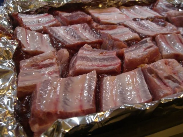 Spareribs in scharfer Tomaten-Honig-Marinade - Rezept - Bild Nr. 4