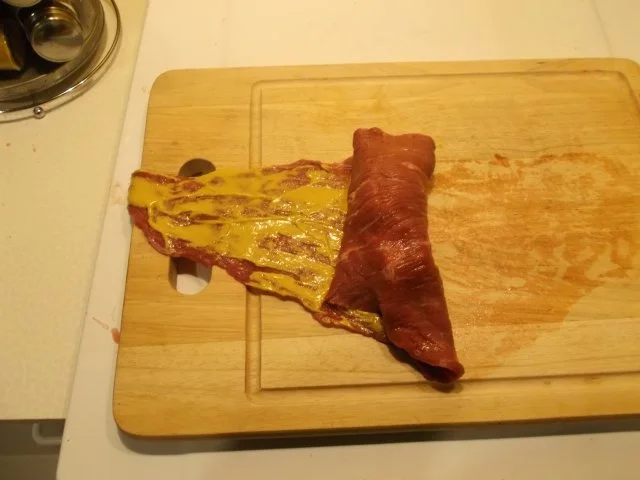 Rezept: Fleisch: Rinderrouladen wie sie meine Mutter machte! Bild Nr. 5 Fleisch: Rinderrouladen wie sie meine Mutter machte! - Rezept - Bild Nr. 5