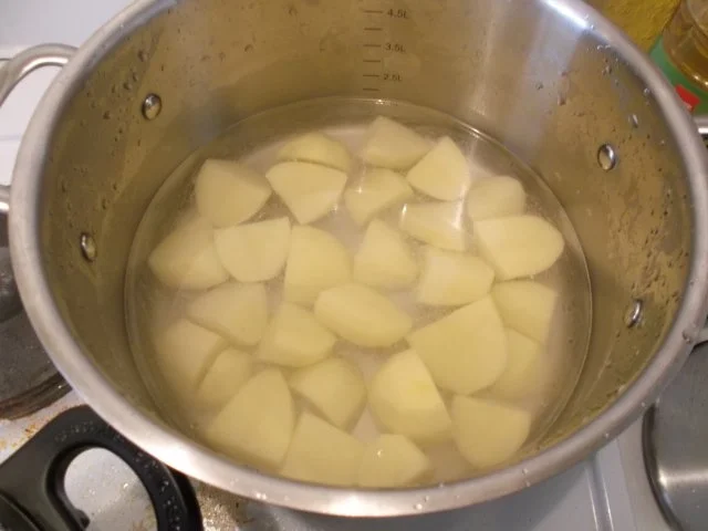 Rezept: Fleisch: Rinderrouladen wie sie meine Mutter machte! Bild Nr. 16 Fleisch: Rinderrouladen wie sie meine Mutter machte! - Rezept - Bild Nr. 16