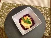 Frittiertes Eis mit Pfeffer-Kirschen - Rezept