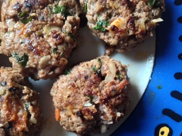 Rezept: Bouletten mit Paranüssen Bouletten mit Paranüssen - Rezept