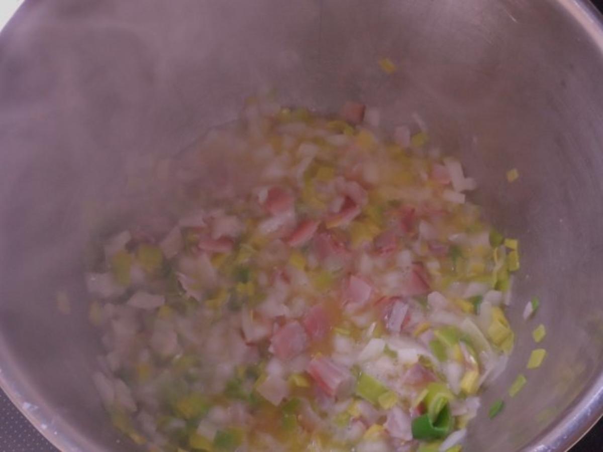 Aufläufe/Gratins: Kohlrabi Kartoffel Auflauf mit Käse Hackbällchen ...