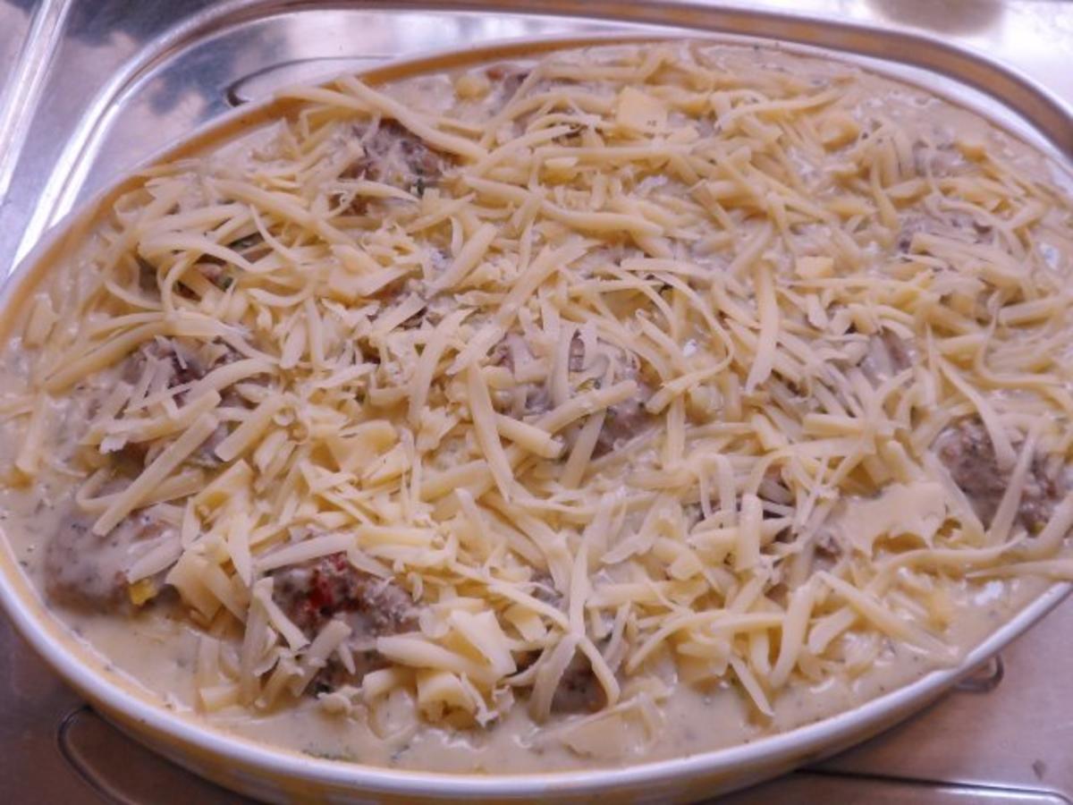 Aufläufe/Gratins: Kohlrabi-Kartoffel-Auflauf mit Käse-Hackbällchen - Rezept - Bild Nr. 16