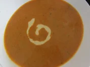 Paprikasuppe mit Knoblauchsahne - Rezept