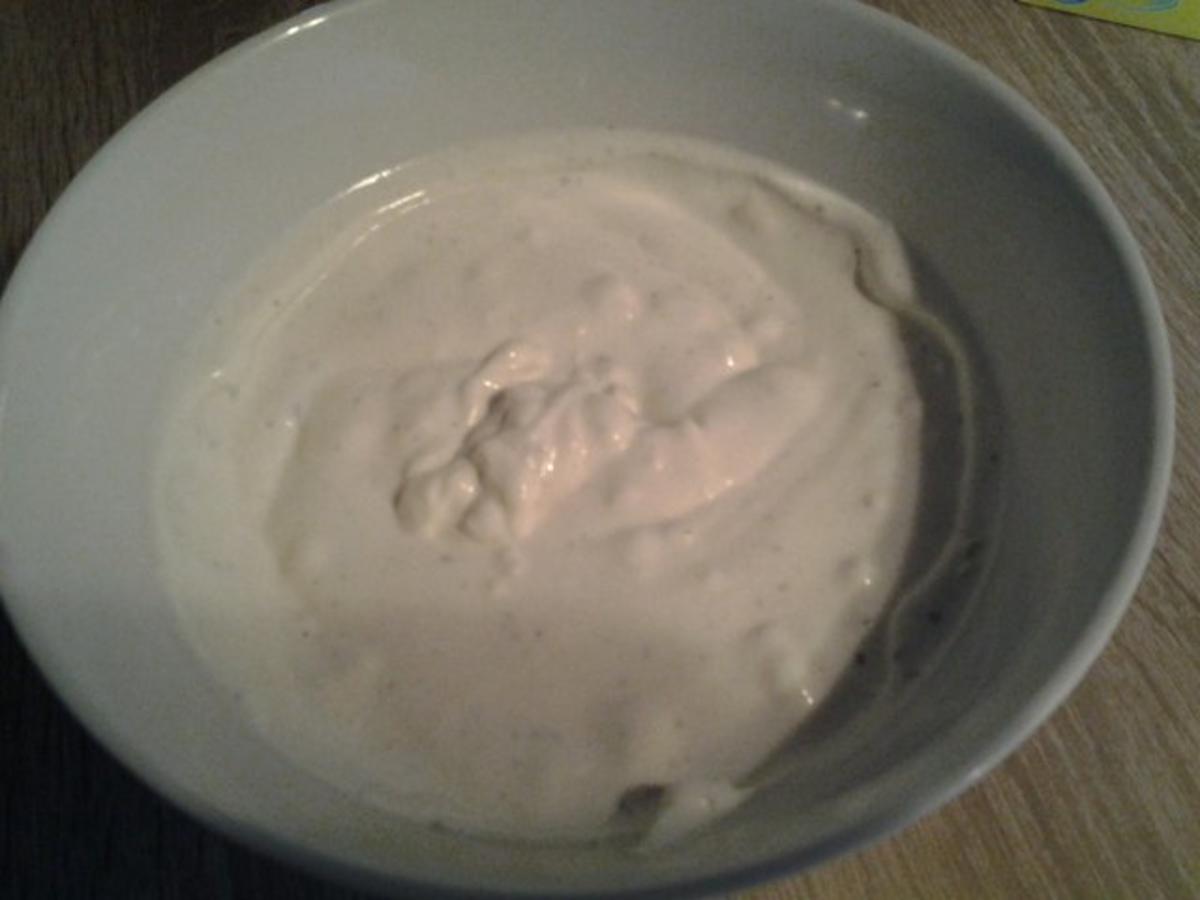 Joghurtsauce mit Naturjoghurt und Crème fraîche - Rezept mit Bild ...