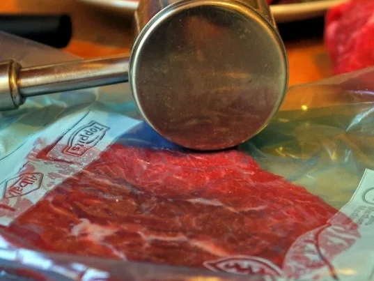 Rind trifft Ziege und das in Rotweinsauce, dazu roter Reis und gebratener Rosenkohl - Rezept - Bild Nr. 3