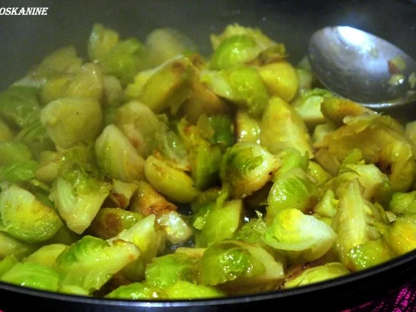 Rind trifft Ziege und das in Rotweinsauce, dazu roter Reis und gebratener Rosenkohl - Rezept - Bild Nr. 19