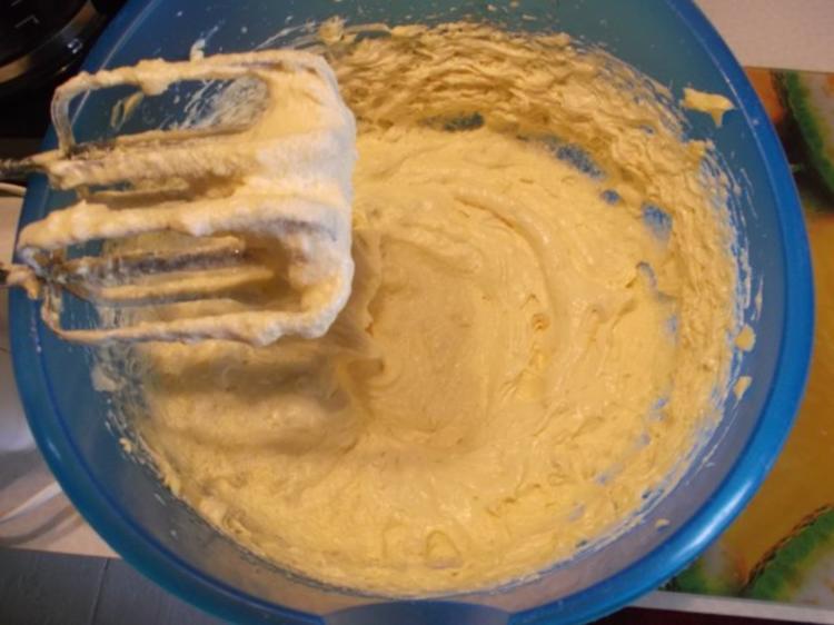 Kuchen: Nougat Marzipankuchen - einfach - von Publicity