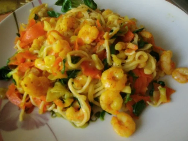 bunte Gemüsepfanne mit Mie-Nudeln und Garnelen - Rezept - Bild Nr. 2