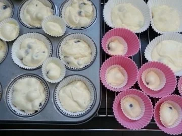 Rezept: Blaubeermuffins Bild Nr. 6 Blaubeermuffins - Rezept - Bild Nr. 6