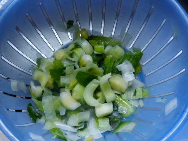 Eintöpfe & Suppen: Bunter Bohneneintopf mit Kasseler und Cabanossi - Rezept - Bild Nr. 3